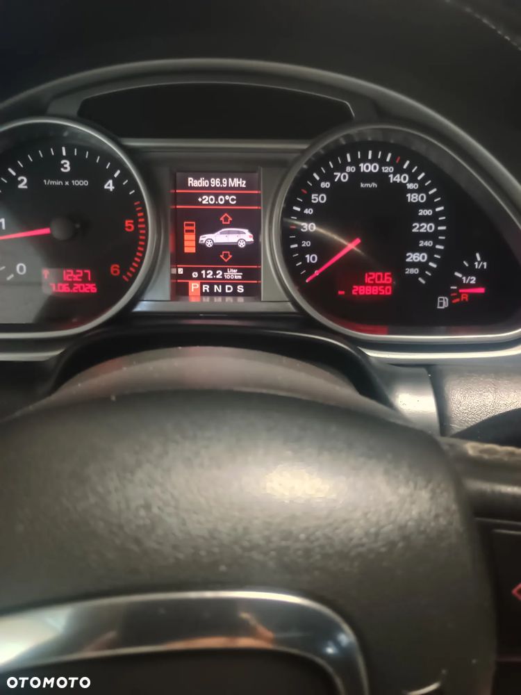 Audi Q7 - 11