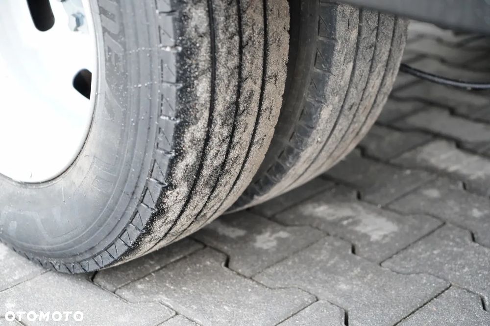 Iveco DAILY 35-140 / WYWROTKA / BRYGADOWKA - 6 MIEJSC  / BLIŹNIAK / MANUAL / - 23