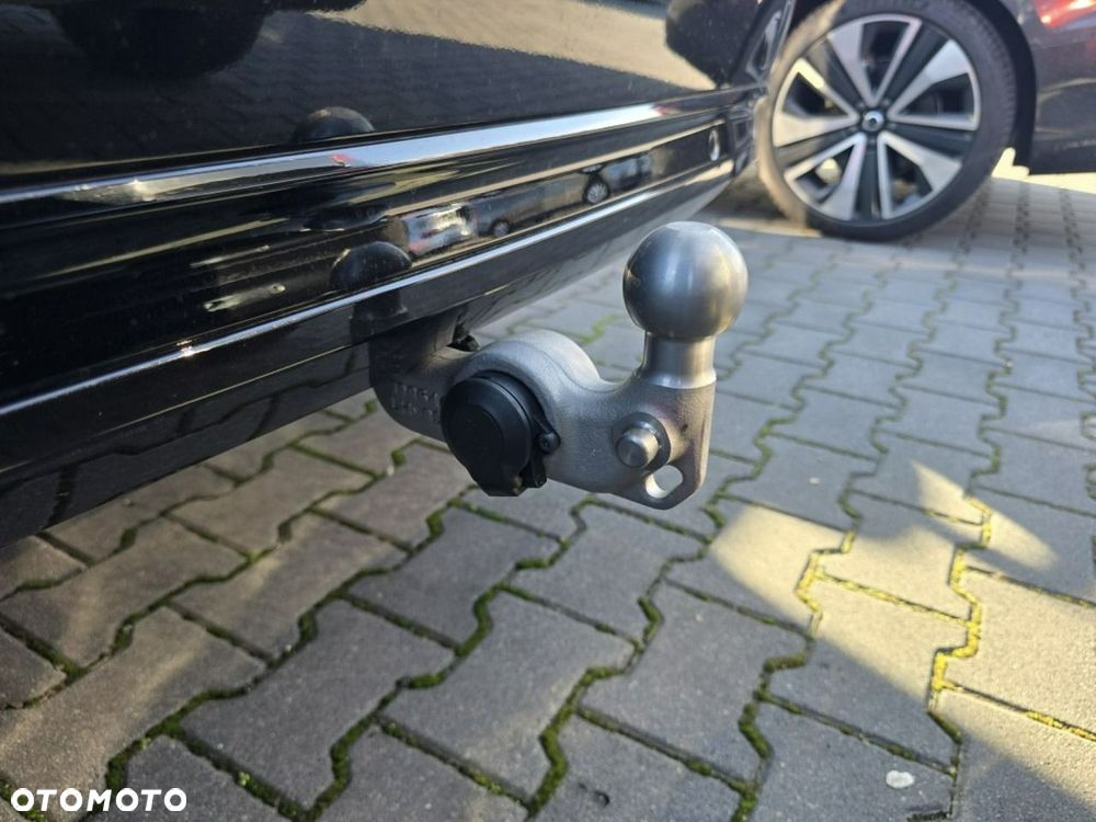 Volvo XC 90 T8 AWD Plug-In Hybrid Ultra Dark 7os - 13