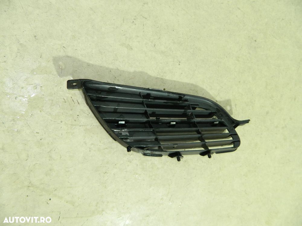 Grila radiator partea stanga, Nissan Almera Tino, 00-06, 62332-BU000 - 4