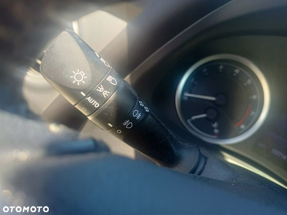 Toyota Corolla 1.6 Prestige - 16