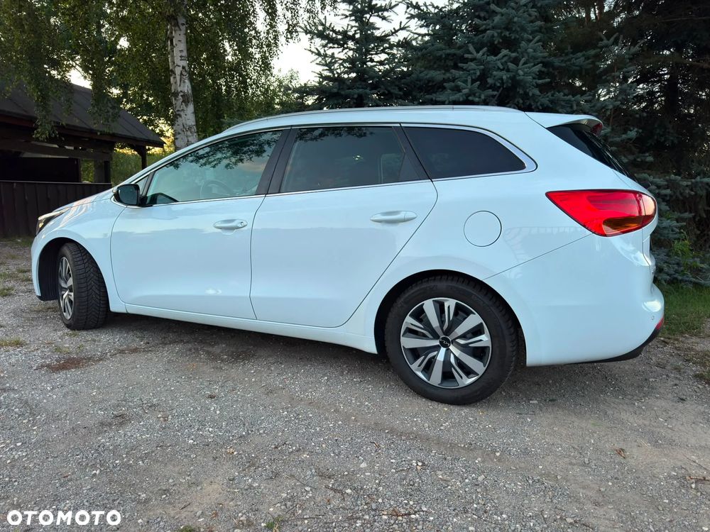 Kia Ceed - 22