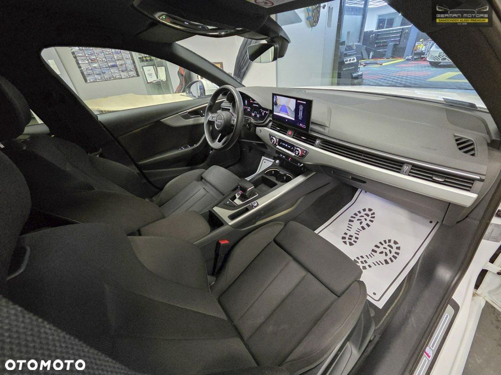 Audi A4 Avant - 23