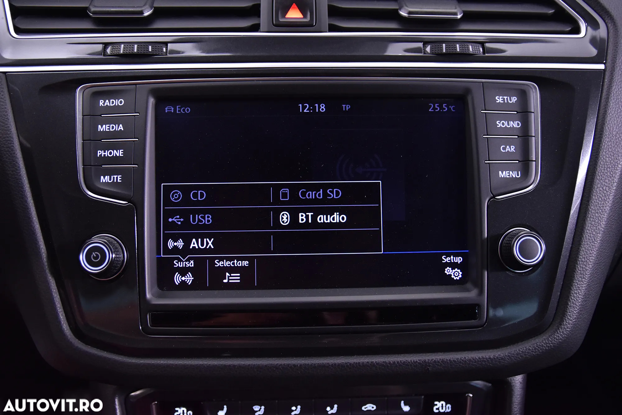 Volkswagen Tiguan - 21