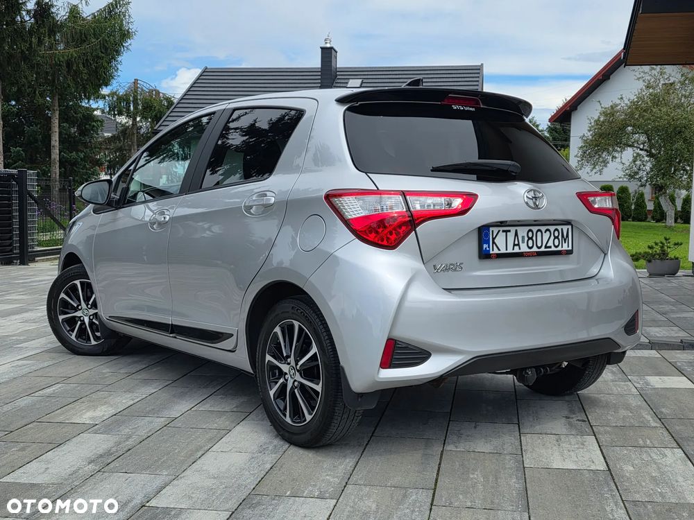Toyota Yaris - 4