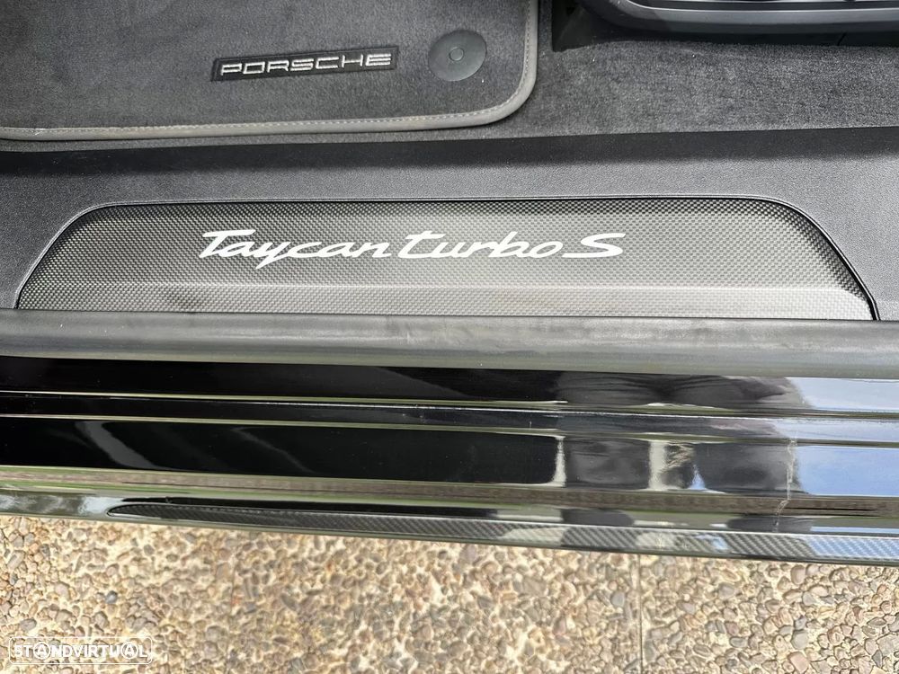 Porsche Taycan Turbo S — fotografia 41