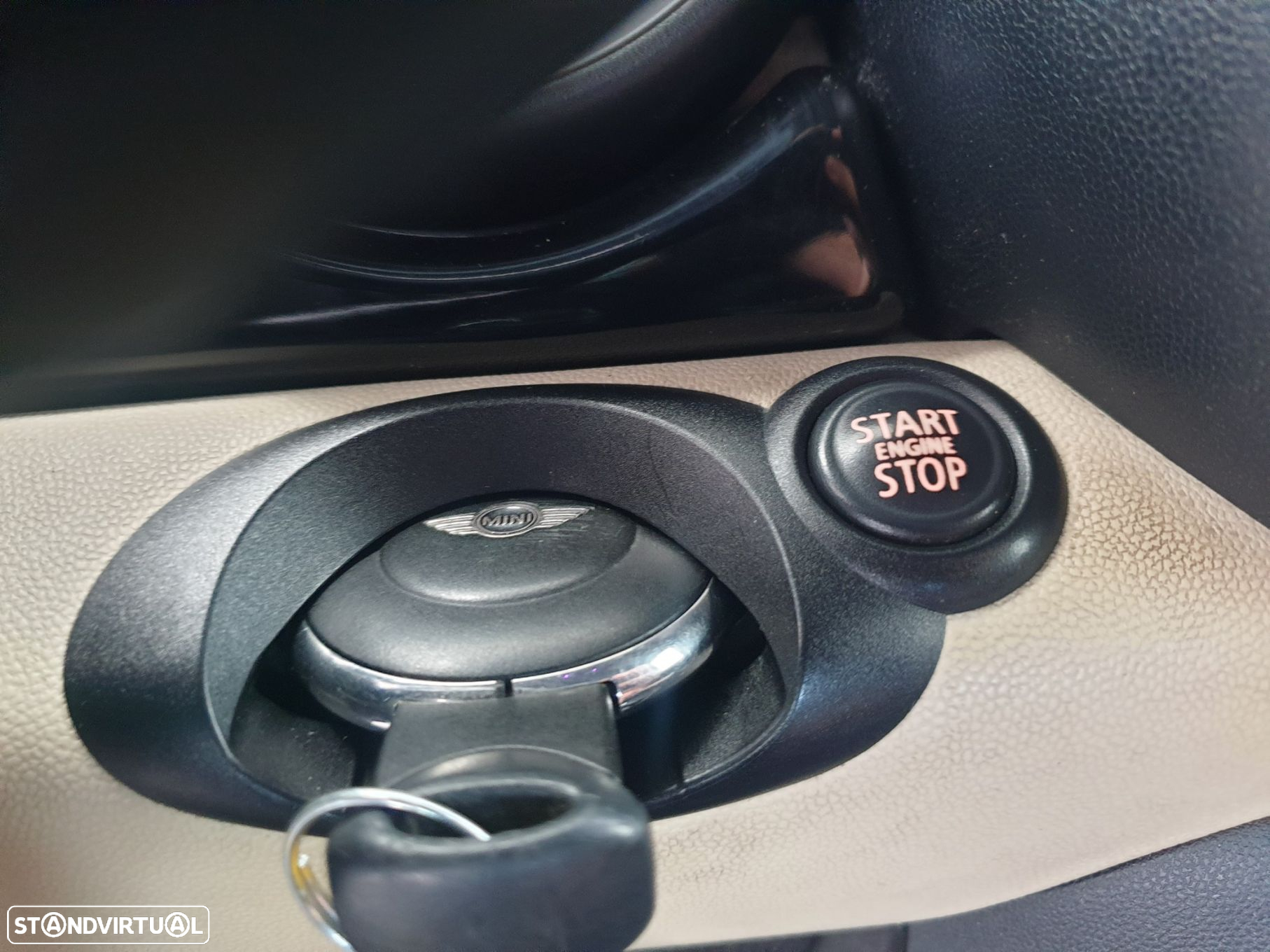 MINI 3 Portas Cooper D - 19