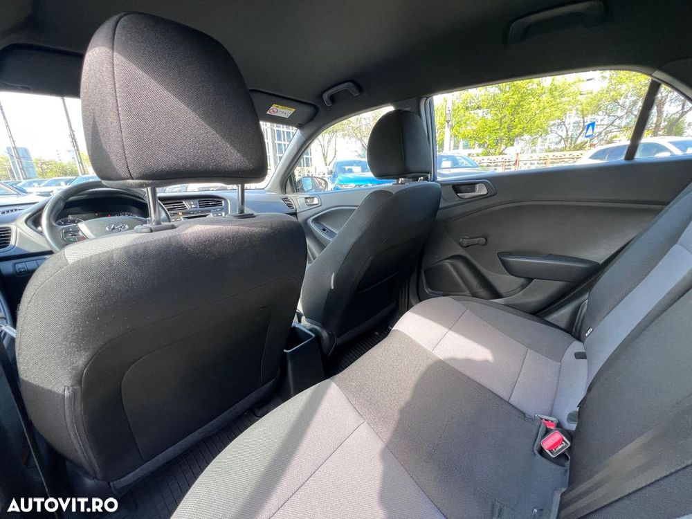 Hyundai i20 1.25 M/T Black Line - 13