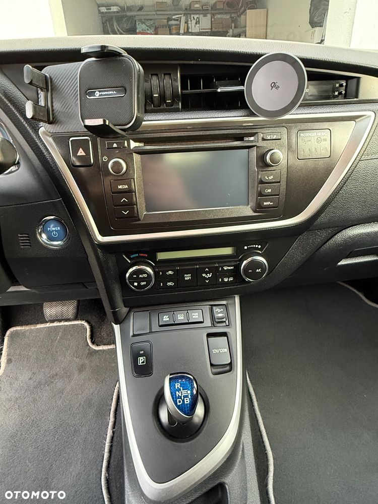 Toyota Auris - 16