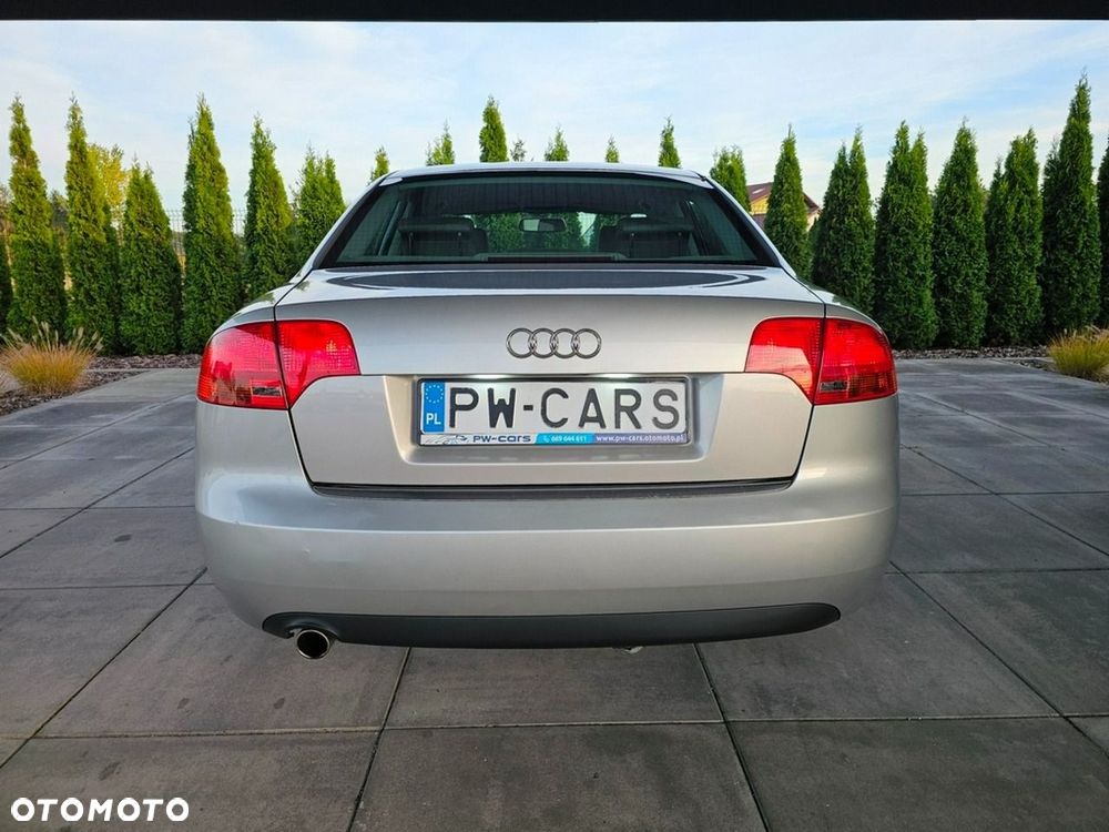 Audi A4 Limousine - 6