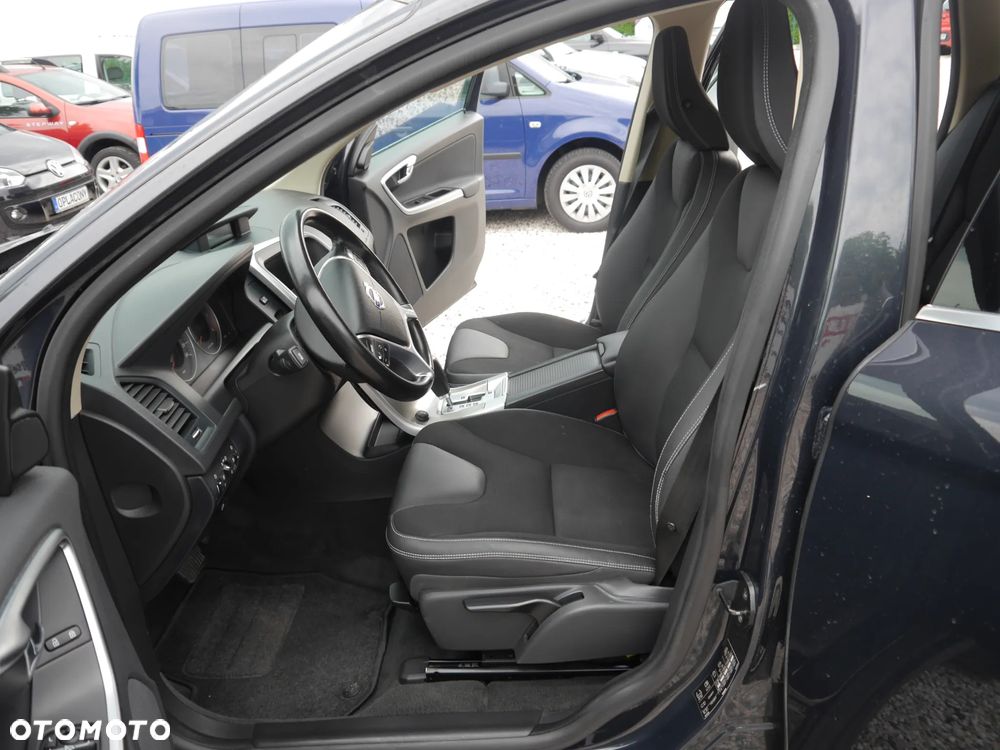 Volvo XC 60 2.4D - 7