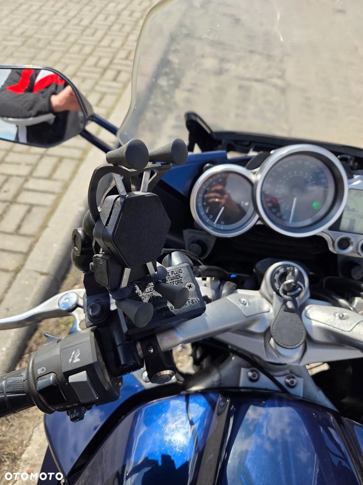 Yamaha FJR - 7