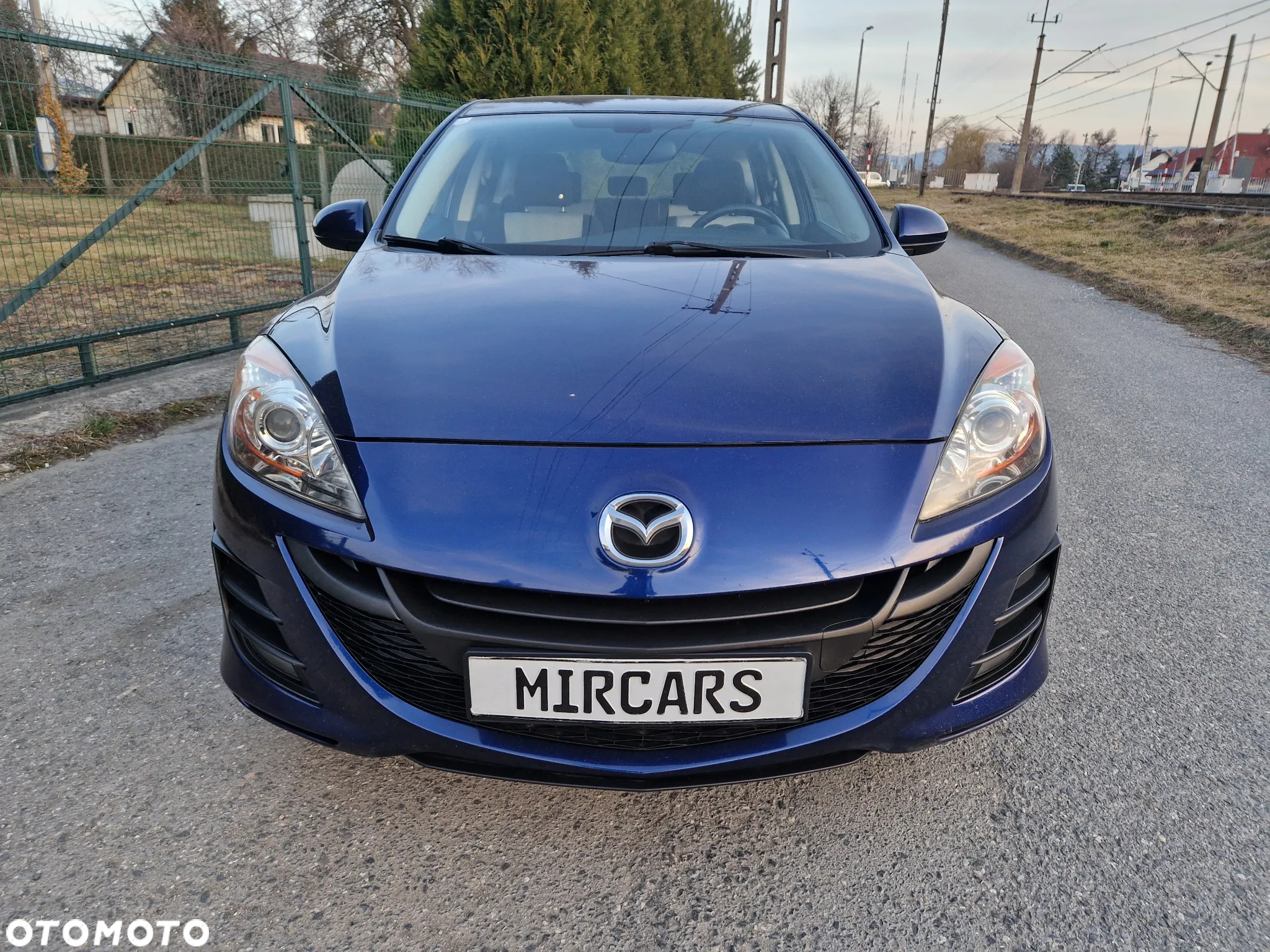Mazda 3 1.6 Exclusive + - 6