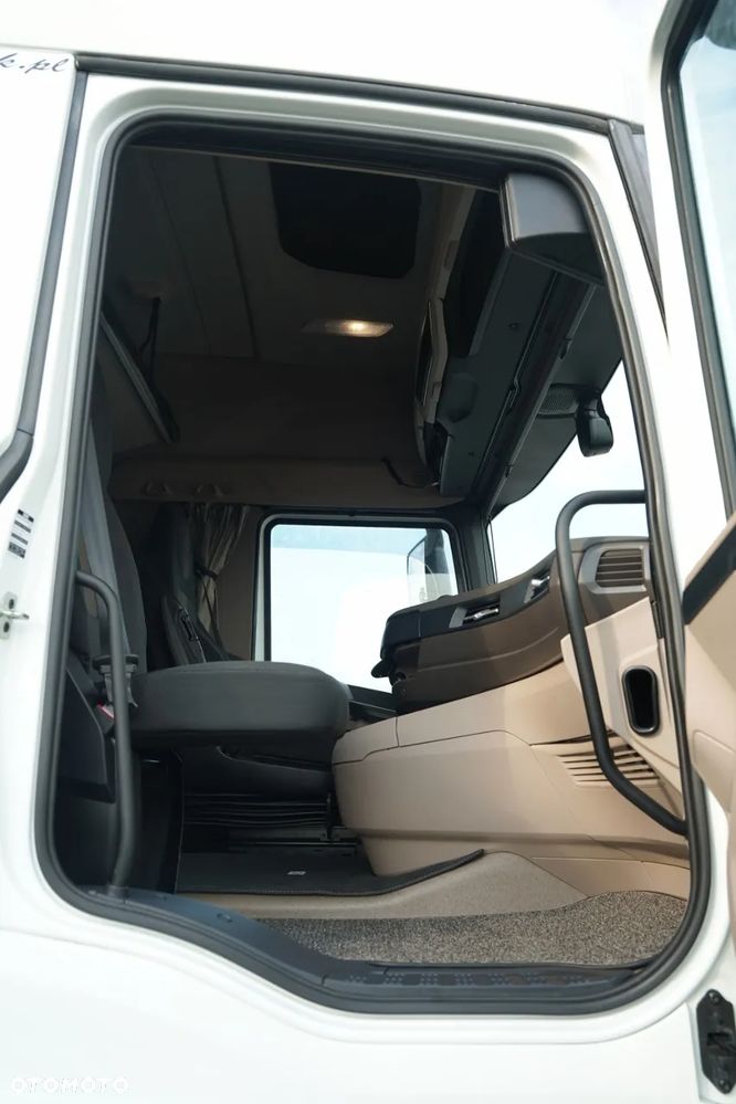 DAF XG 480 / RETARDER / KLIMA POSTOJOWA / PO ZŁOTYM KONTRAKCIE SERWISOWYM / ZBIORNIKI 1 400 L - 37