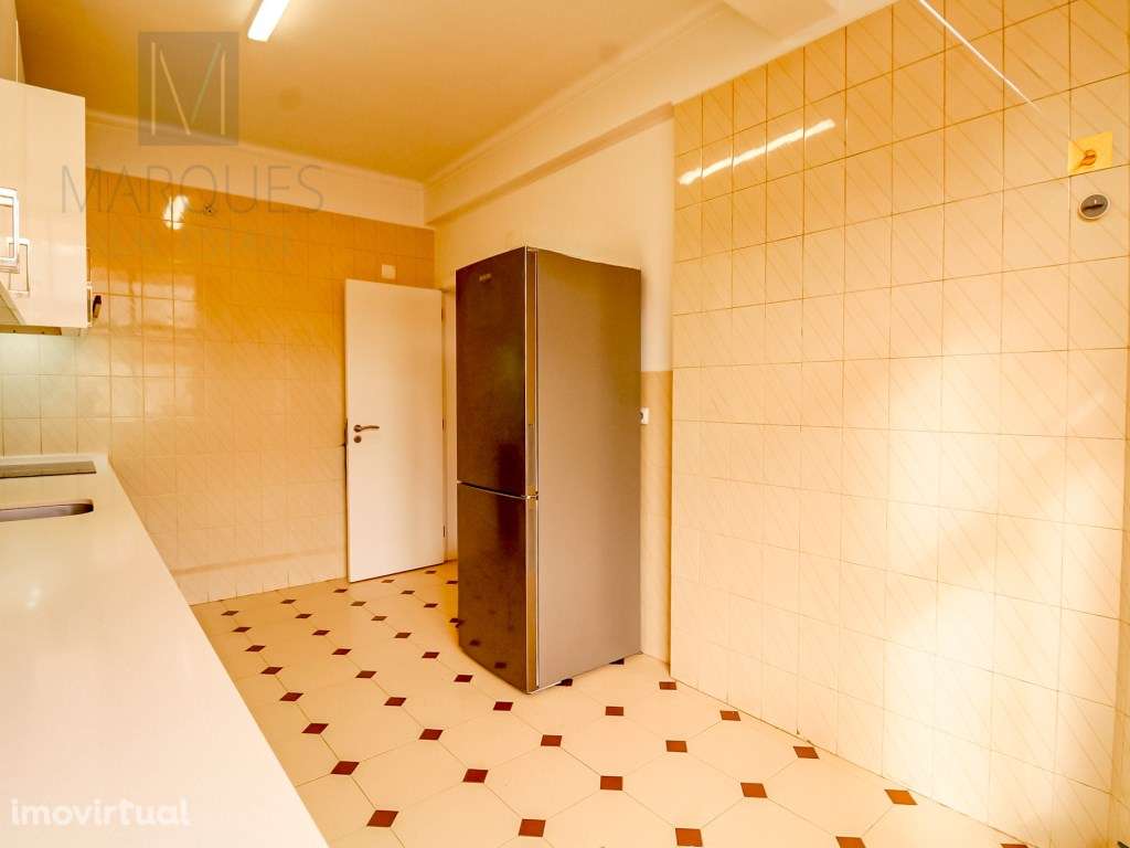 Apartamento T2 no Feijó - Grande imagem: 4/17