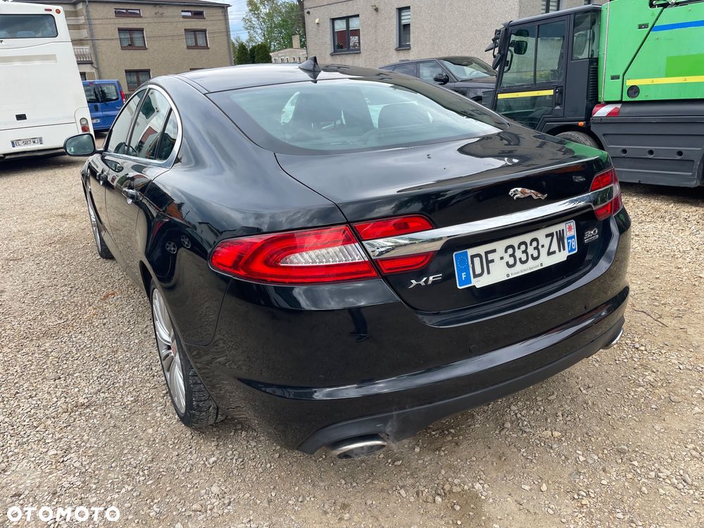 Jaguar XF 35t AWD Pure - 26