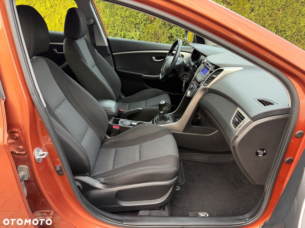 Hyundai i30 1.6 Comfort - 31