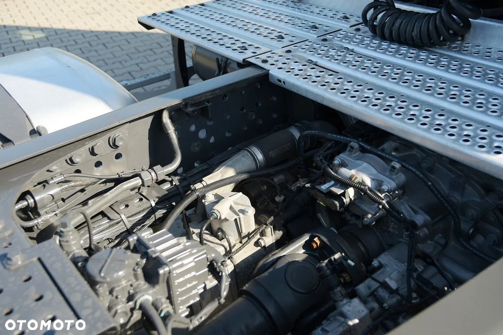 Mercedes-Benz Actros 1845 Stream Space - 18