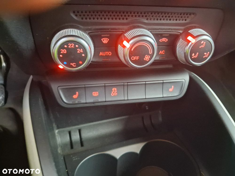 Audi A1 3-drzwiowe 1.6 TDI S line Sportpaket - 16