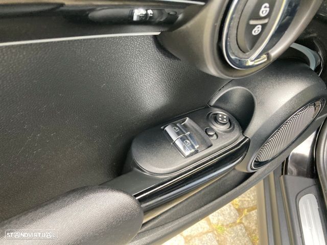 MINI 3 Portas Cooper SE - 30