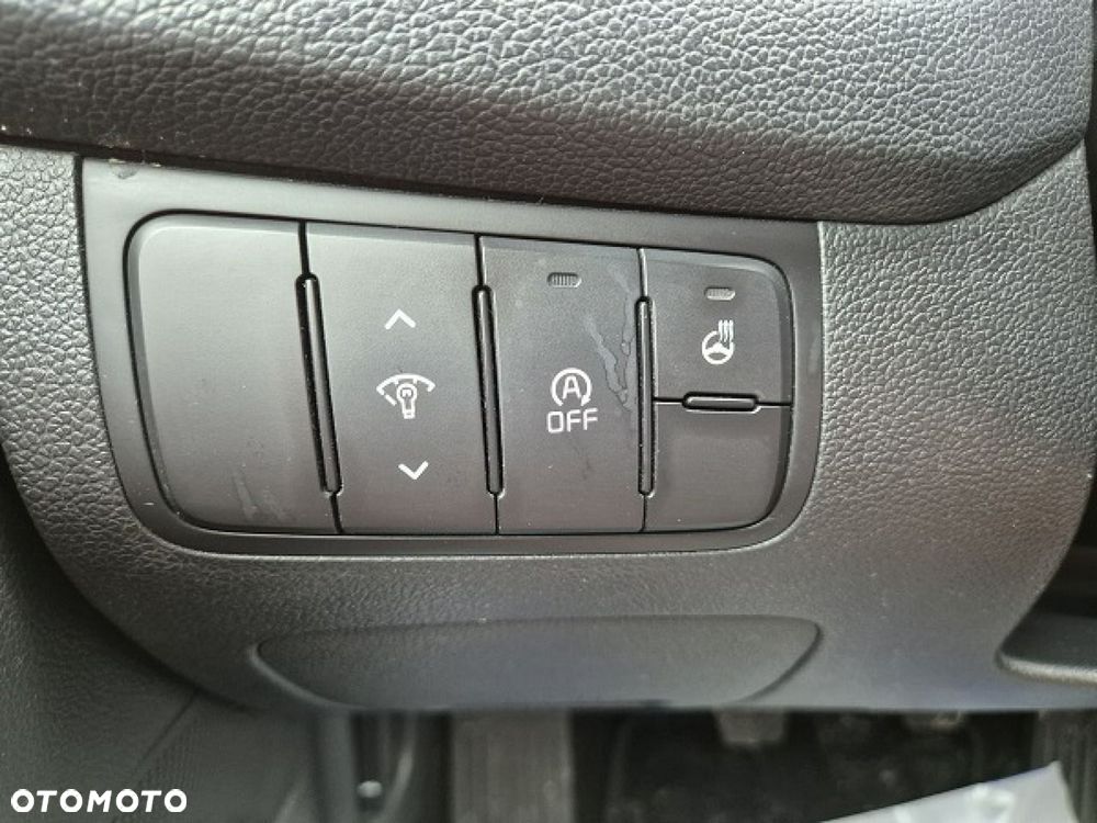 Kia Ceed - 28