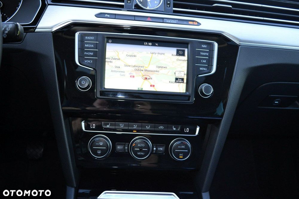 Volkswagen Passat - 23