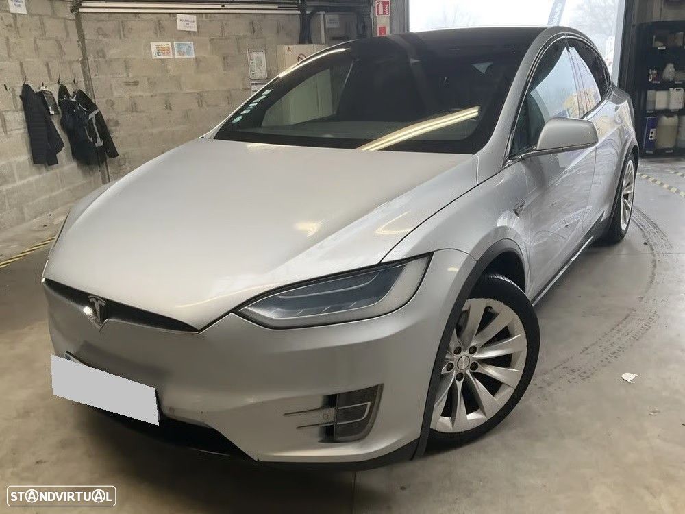 Tesla Model X 90D - 1