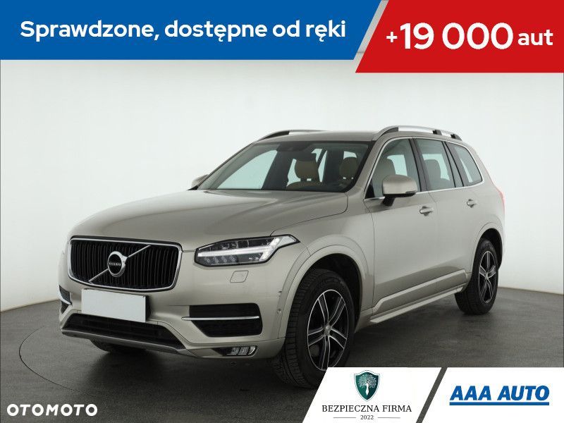 Volvo XC 90 - 1
