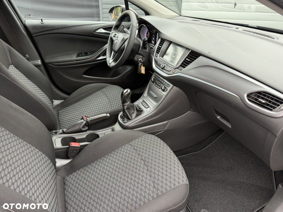 Opel Astra 1.4 Turbo Innovation - 30