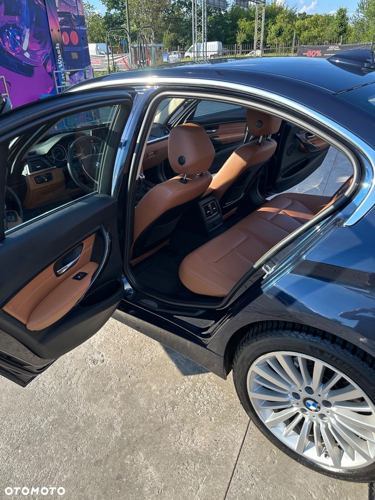 BMW Seria 3 316i Luxury Line - 16