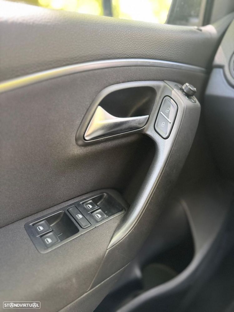 VW Polo 1.4 TDi BlueMotion - 17