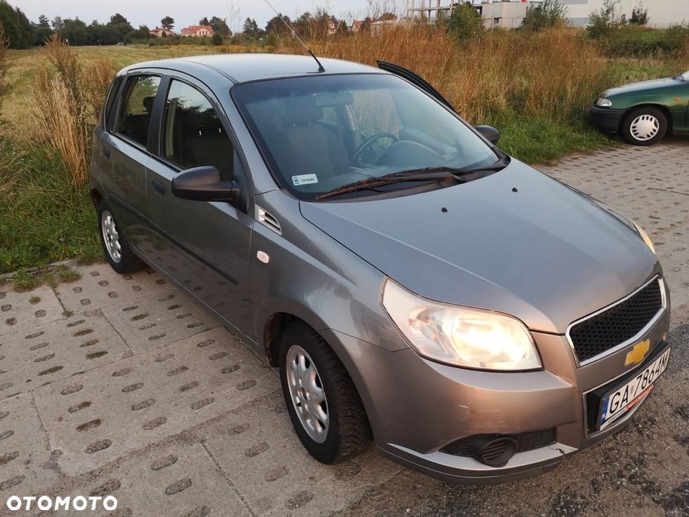 Chevrolet Aveo 1.2 16V Base - 2