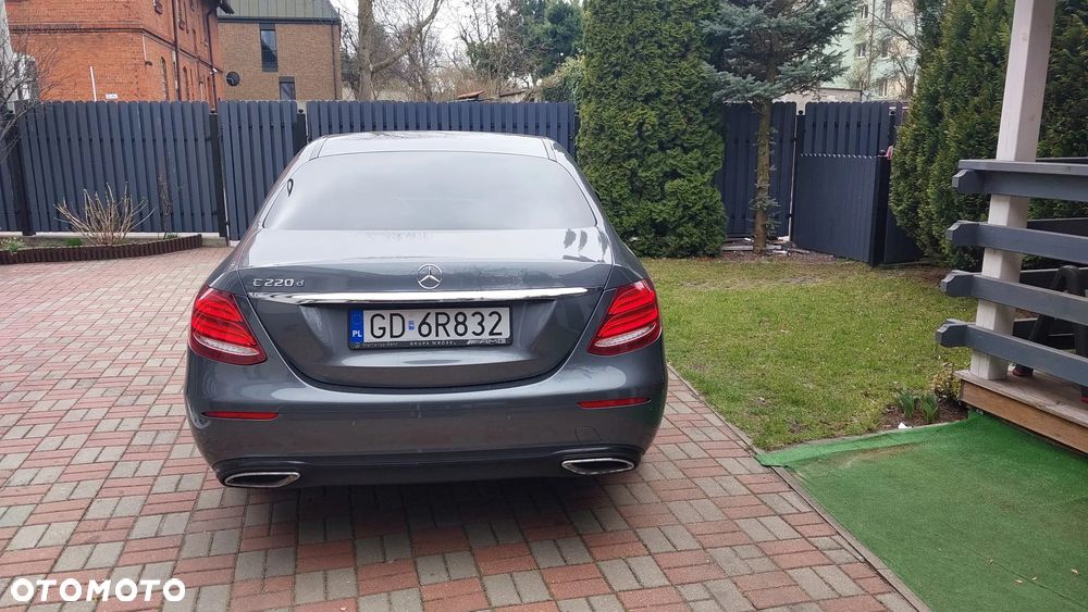Mercedes-Benz Klasa E 220 d 9G-TRONIC Avantgarde - 4