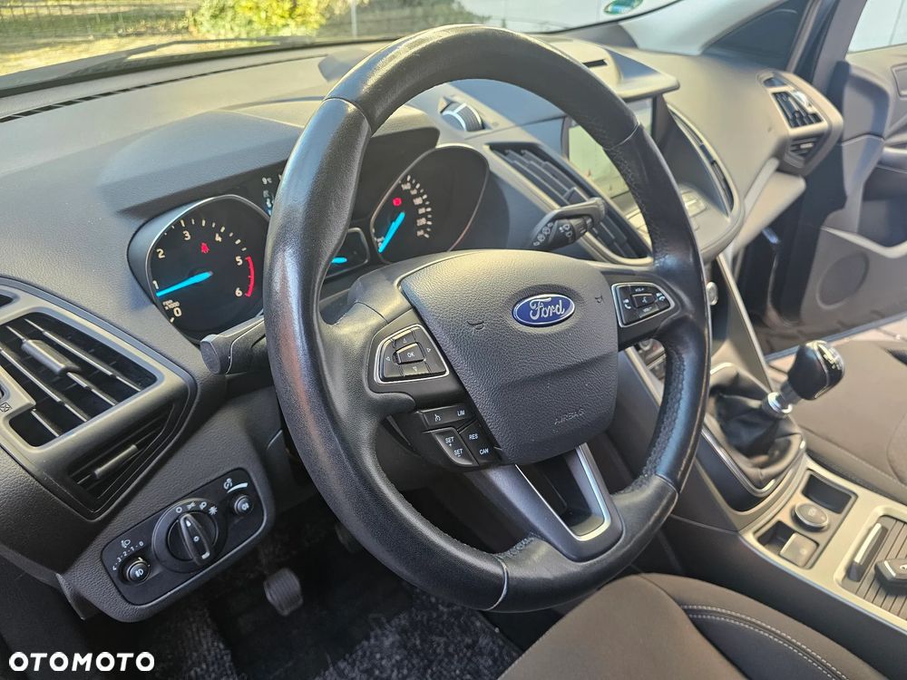 Ford Kuga 2.0 TDCi 4WD Titanium - 14