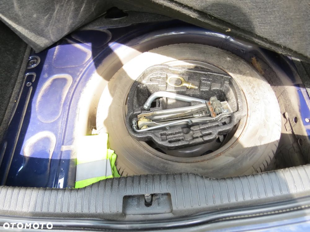 Volkswagen Golf - 17