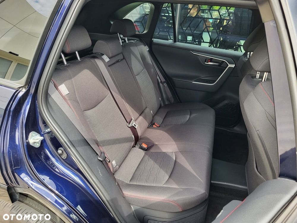 Toyota RAV4 - 24