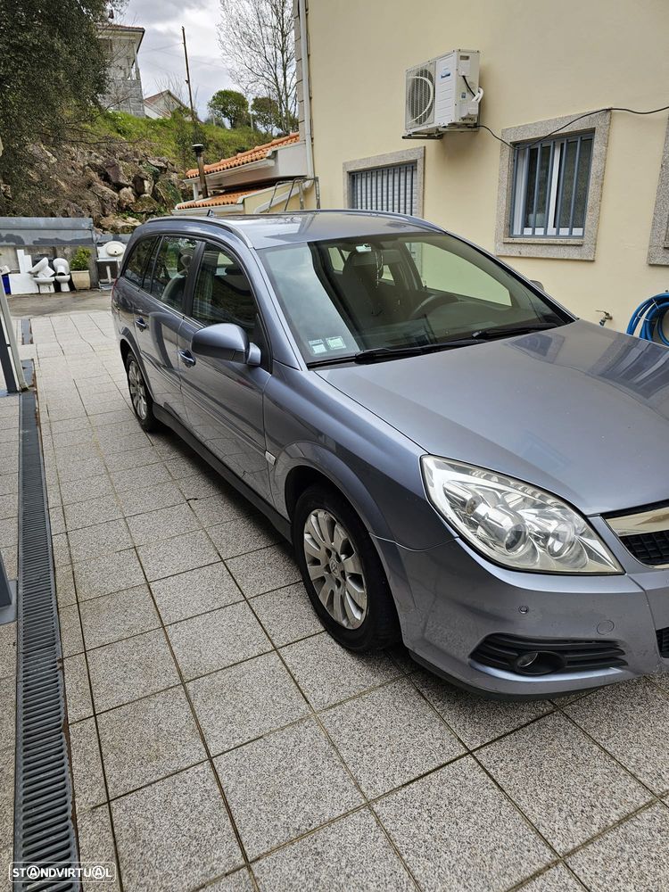 Opel Vectra Caravan 1.9 CDTi Cosmo - 9