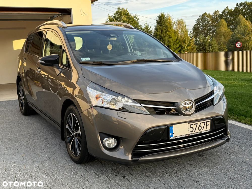 Toyota Verso - 25