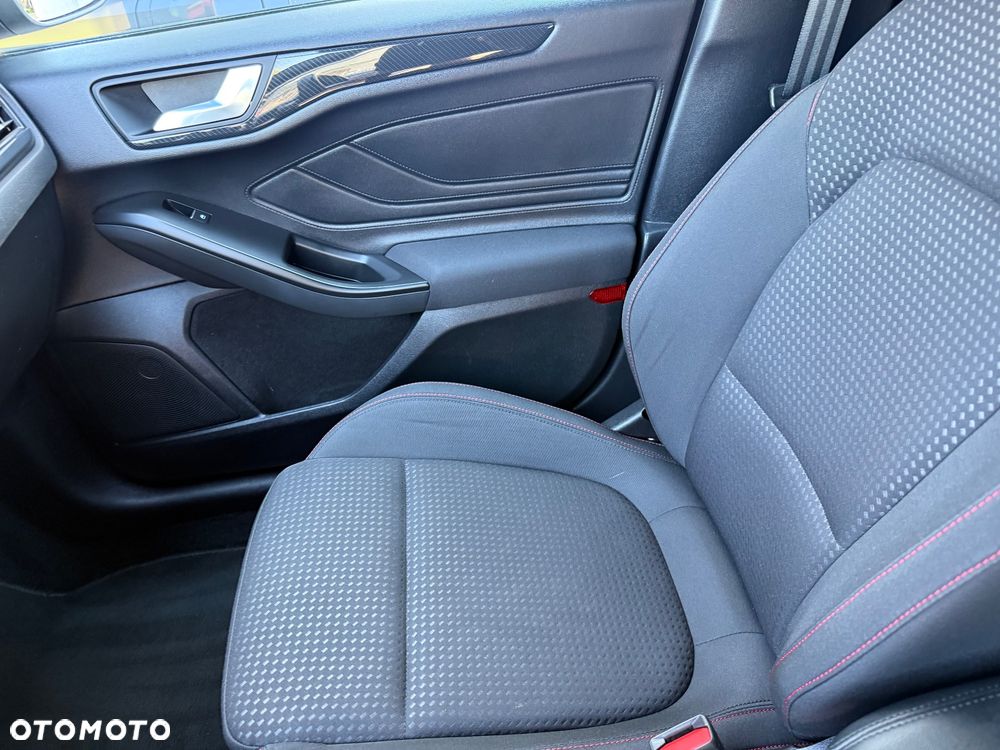 Ford Focus 2.0 TDCi ST-Line Black ASS - 26