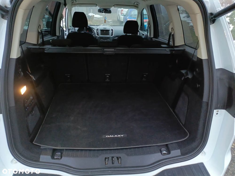 Ford Galaxy 2.0 TDCi Titanium - 12