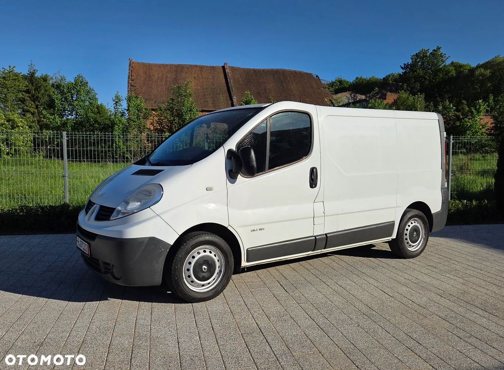 Renault TRAFIC - 1