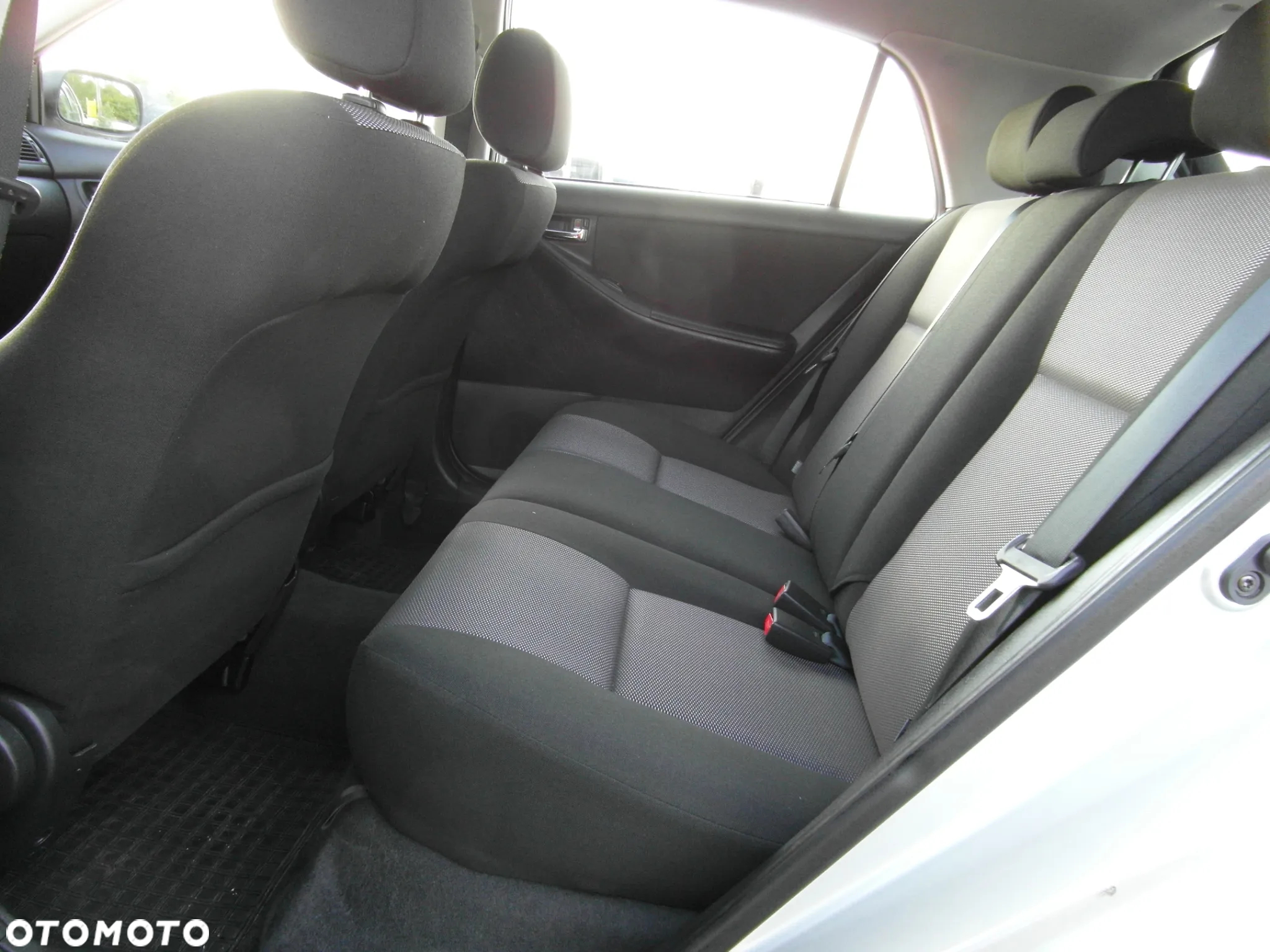 Toyota Corolla 1.6 VVT-i Automatik Edition - 30
