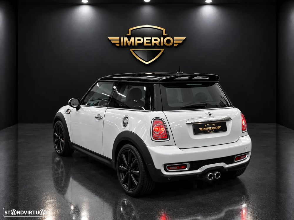MINI 3 Portas Cooper D - 5