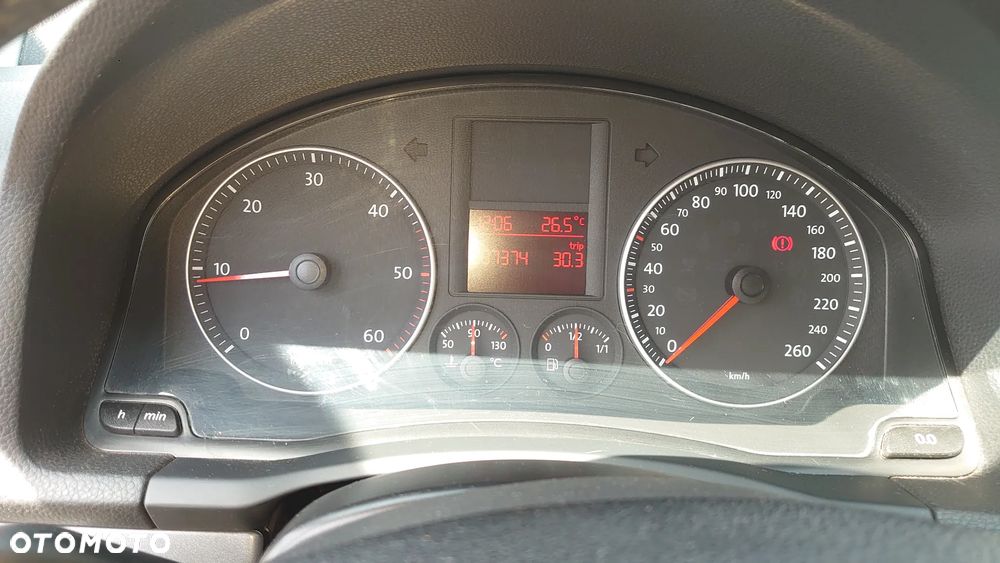 Volkswagen Golf - 11