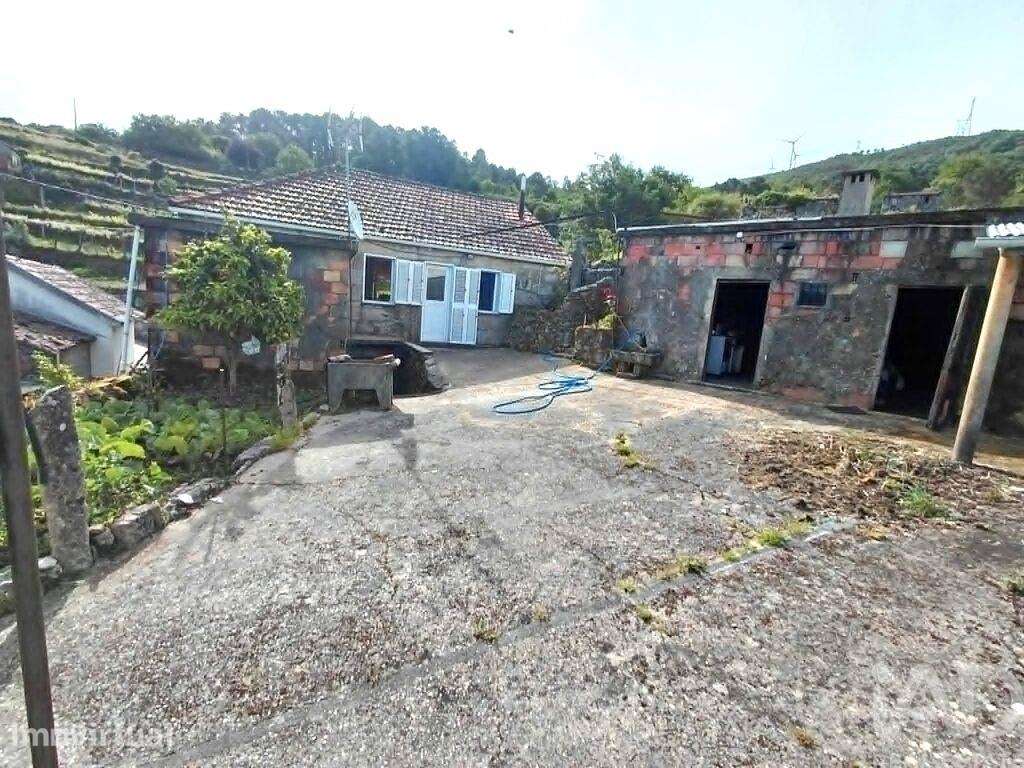 Casa de Campo T2 em Parada do Monte e Cubalhão de 164 m2 - Grande imagem: 4/25