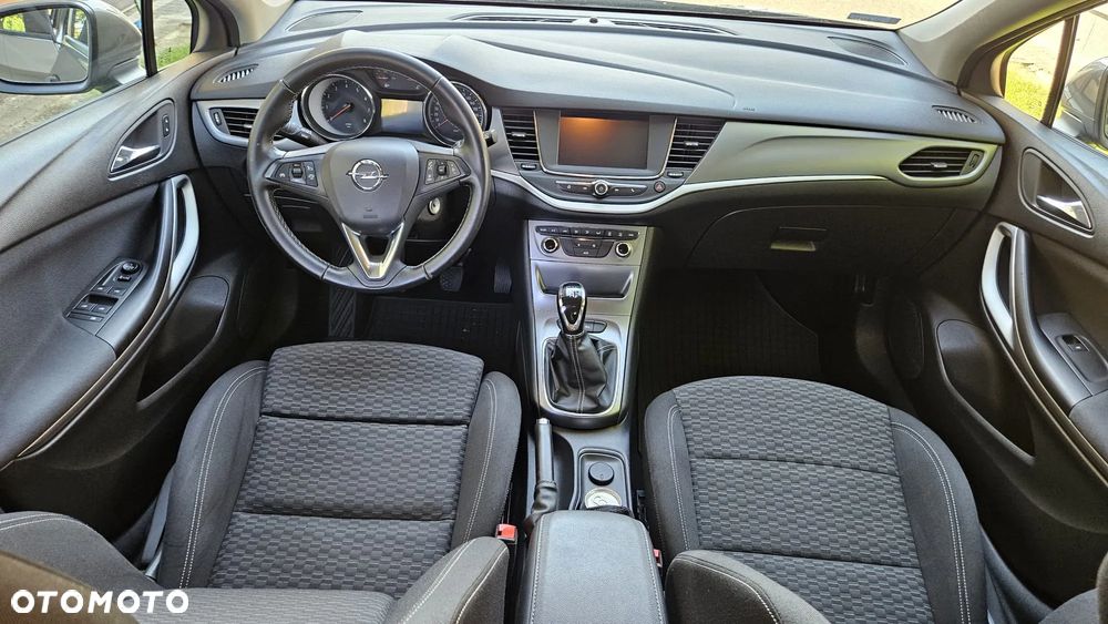 Opel Astra 1.4 T Enjoy - 9