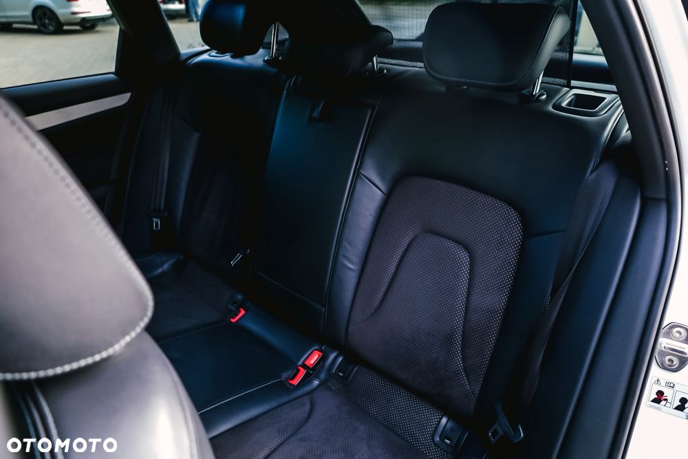 Audi A4 Avant 2.0 TDI Quattro Line S tronic - 10
