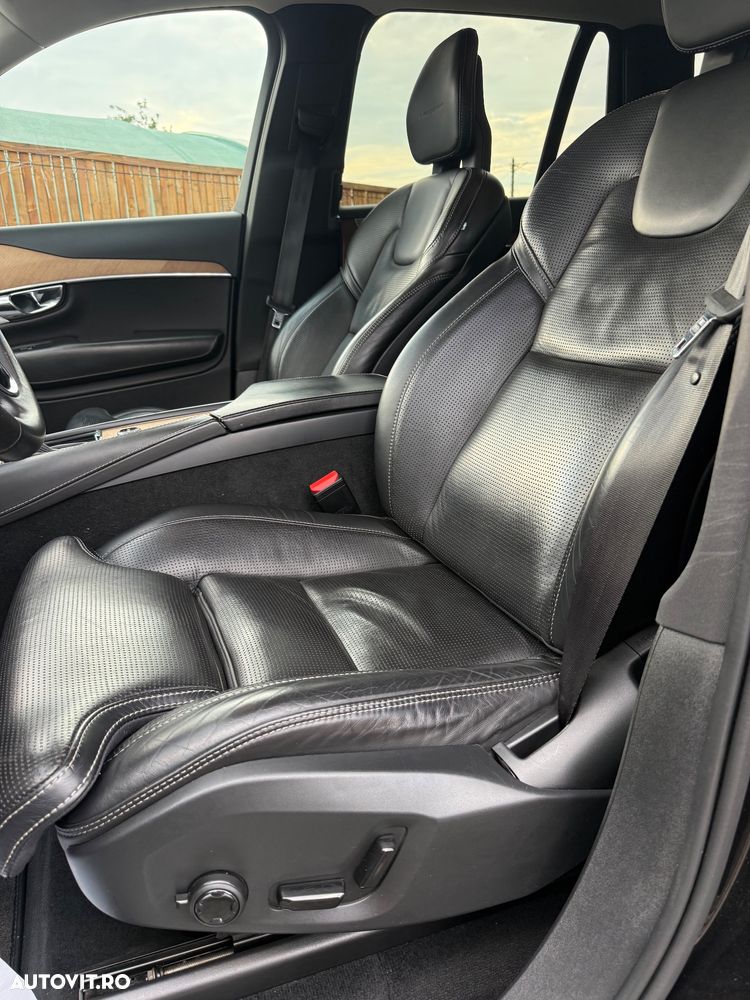 Volvo XC 90 D5 AWD Geartronic Inscription - 4