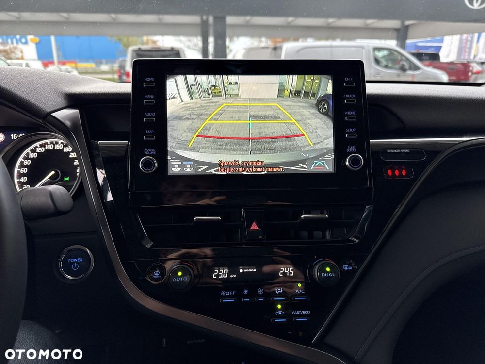 Toyota Camry 2.5 Hybrid Executive CVT - 18