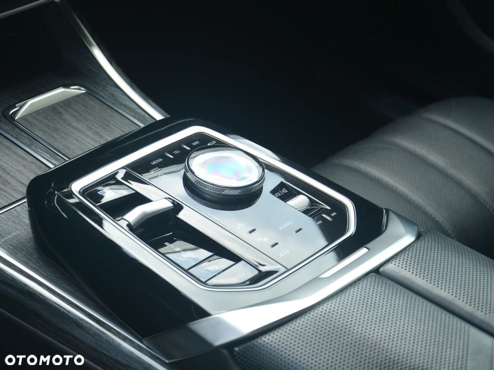 BMW Seria 7 740d xDrive mHEV M Sport sport - 12